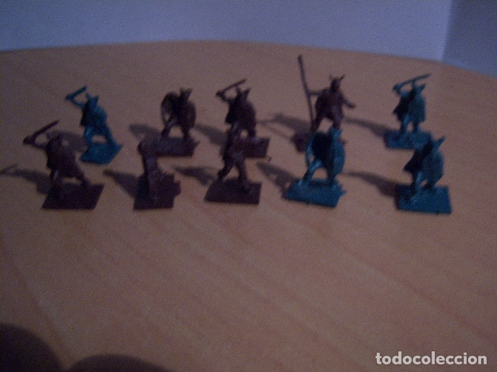 Maquetas: 10 VIKINGOS 1/72 - Foto 1