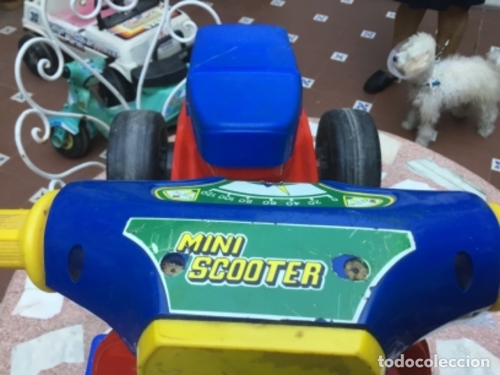 Maquetas: Mini scooter a&ntilde;os 70 a baterias - Foto 2