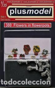 Maquetas: PLUSMODEL - FLOWERS IN FLOWERPOTS    1/35      380 - Foto 1