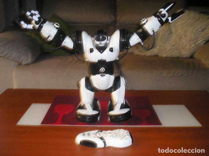 Maquetas: ROBOT ROBOACTOR CON CONTROL REMOTO - Foto 2