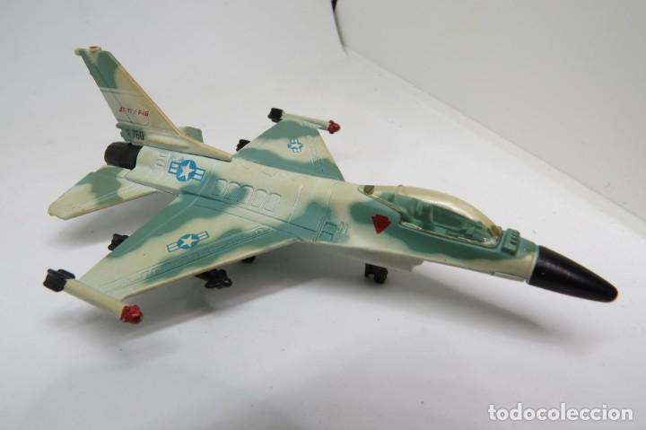 Maquetas: Lockheed Martin F-16 Fighting Falcon - Foto 1