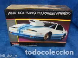 Maquetas: MONOGRAM - WHITE LIGHTNING PRO/STRET FIREBIRD 1/24 2748 - Foto 1