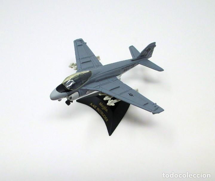 Maquetas: Avi&oacute;n de combate de Maisto - A-6E Intruder. - Foto 1