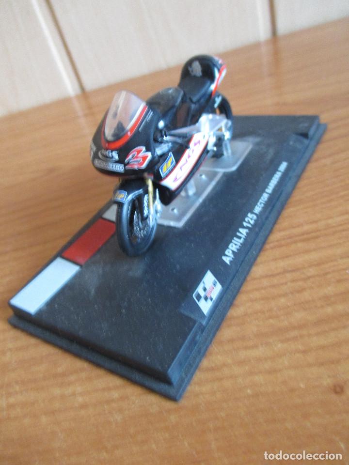 Miniature Moto Aprilia 125 Hector Barbera 2004 échelle 1/24 Avec Boîtier - Occasion