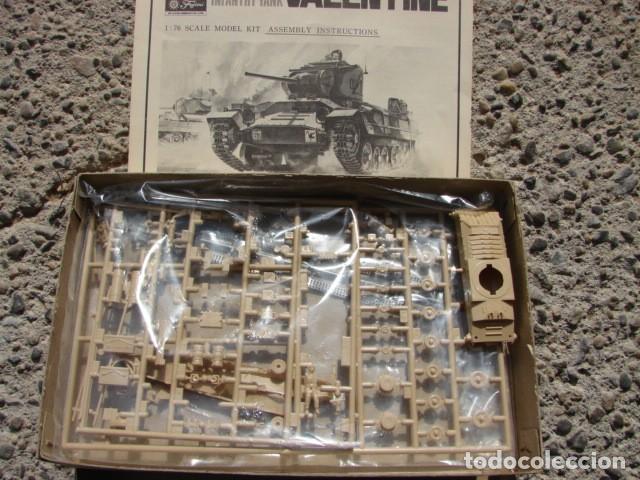 Maquetas: TANQUE BRITISH VALENTINE A ESC. 1/76 - FUJIMI - Foto 2