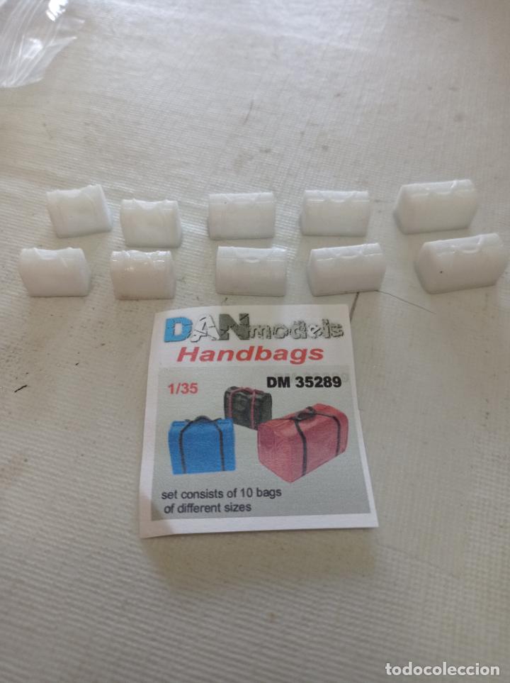 Maquetas: DAN MODELS - HANDBAGS 10 PIEZAS 1/35 35289 - Foto 3