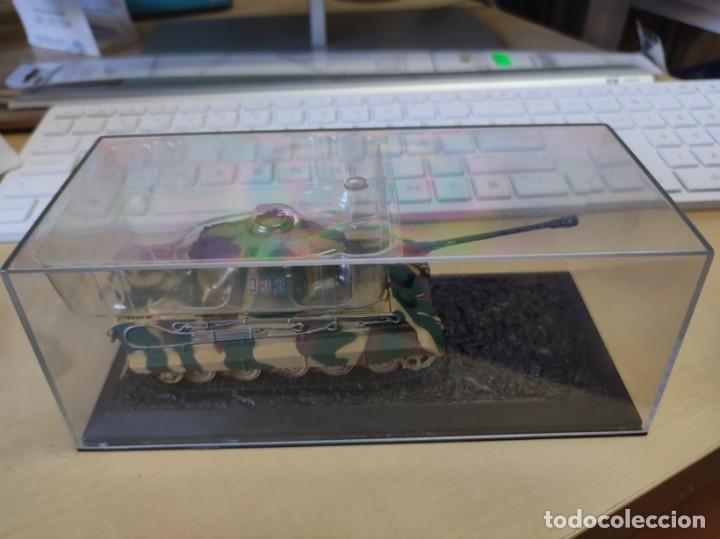 Maquetas: PANZERKAMPFWAGEN TIGER AUS.B (SD KFZ 182) - Foto 2