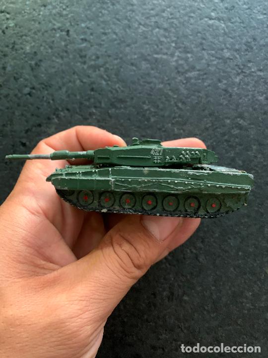 Maquetas: 2 TANQUES LECLERC Y VEH&Iacute;CULO DE GUERRA SCHNEIDER - Foto 2