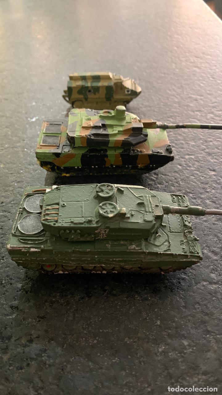 Maquetas: 2 TANQUES LECLERC Y VEH&Iacute;CULO DE GUERRA SCHNEIDER - Foto 1