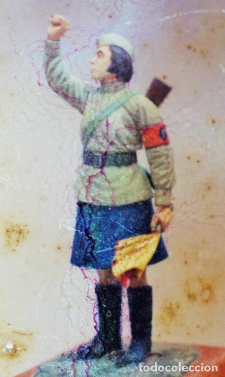 Maquetas: Russian Female Traffic Controller HORNET RH1 1/35 - Foto 1