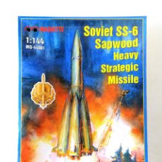 Maquetas: MAQUETTE / MSD 1:144 (ED. 2004) • COHETE R-7A ICBM URSS (C1957, NATO SS-6 SAPWOOD) • MODEL KIT. Lote 354334953