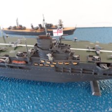Maquetas: MAQUETA ACABADA REVELL HMS ARK ROYAL & TRIBAL CLASS DESTROYER, ESCALA 1:720. Lote 365565846