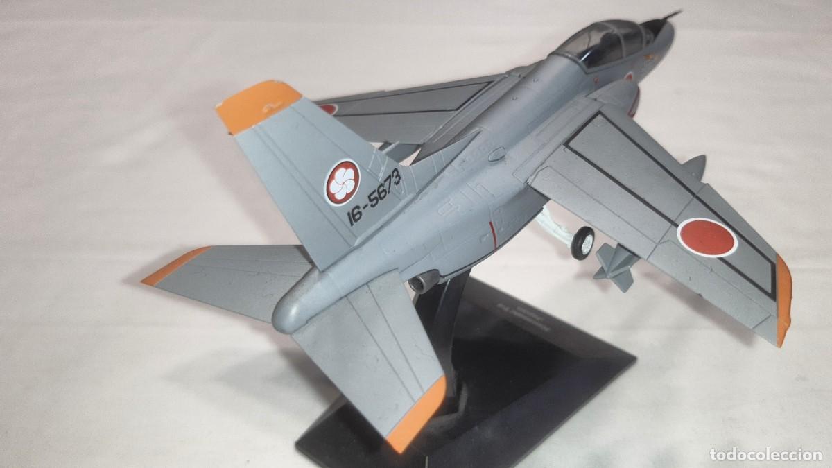 Maquetas: #44 Kawasaki T-4 (1/72) - Foto 3