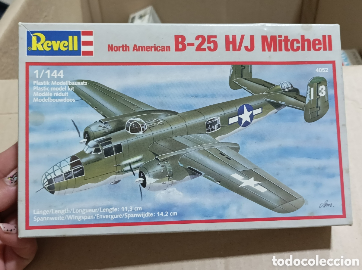 Maqueta de avion revell 1/144 F-14A Black Tomcat