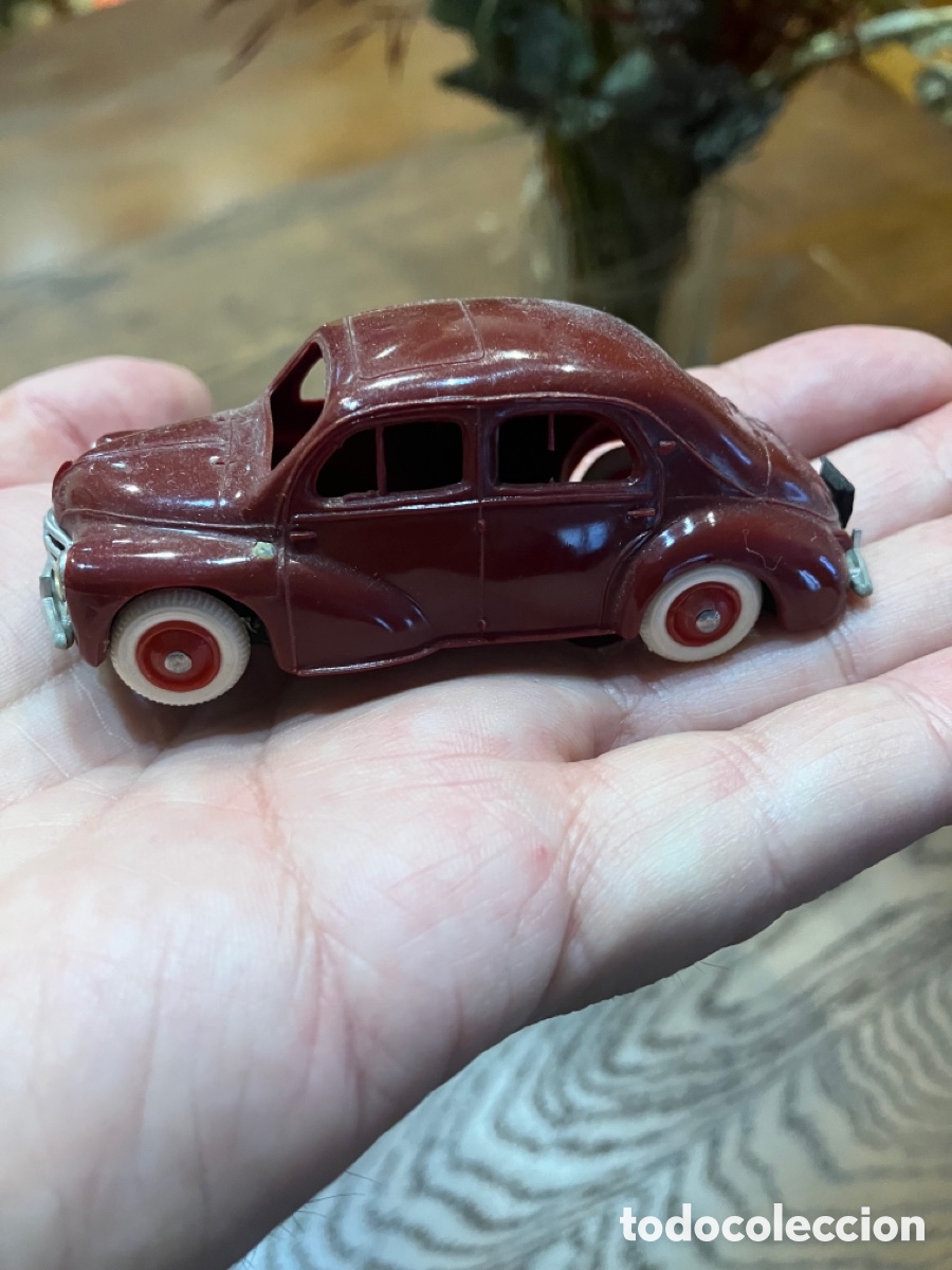 Maquetas: 4 cv renault 1/43 antiguo - Foto 5