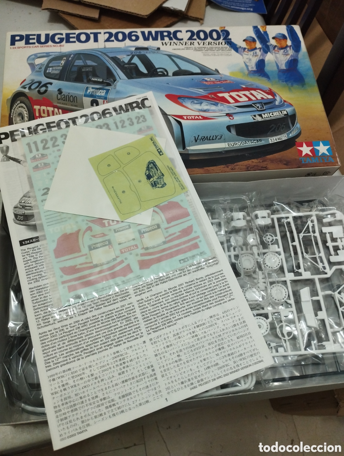 Maquetas: TAMIYA - PEUGEOT 206 WRC VERSION 2002 WINNER VERSION. 1/24. 24262 - Foto 2