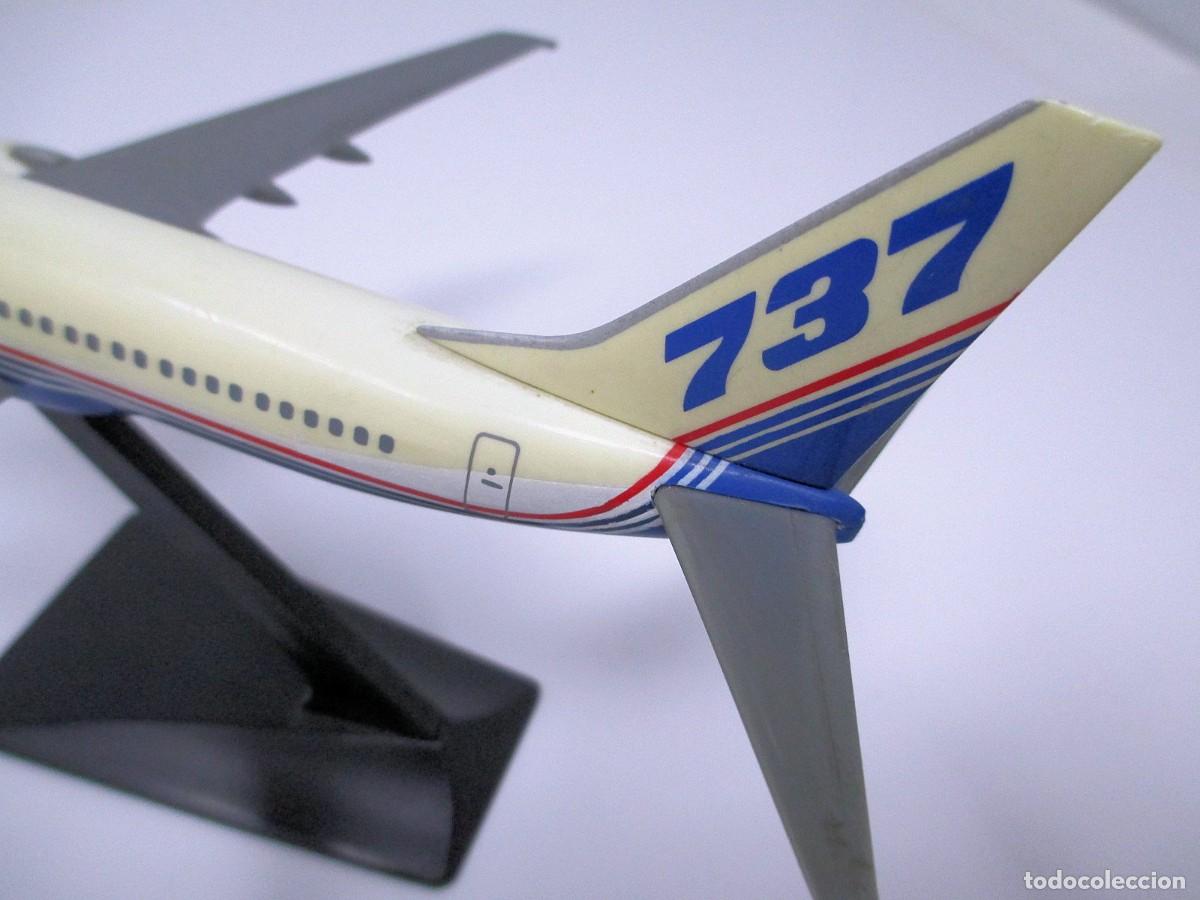 Maquetas: Boeing 737-800 - 19 cm de largo - Foto 6