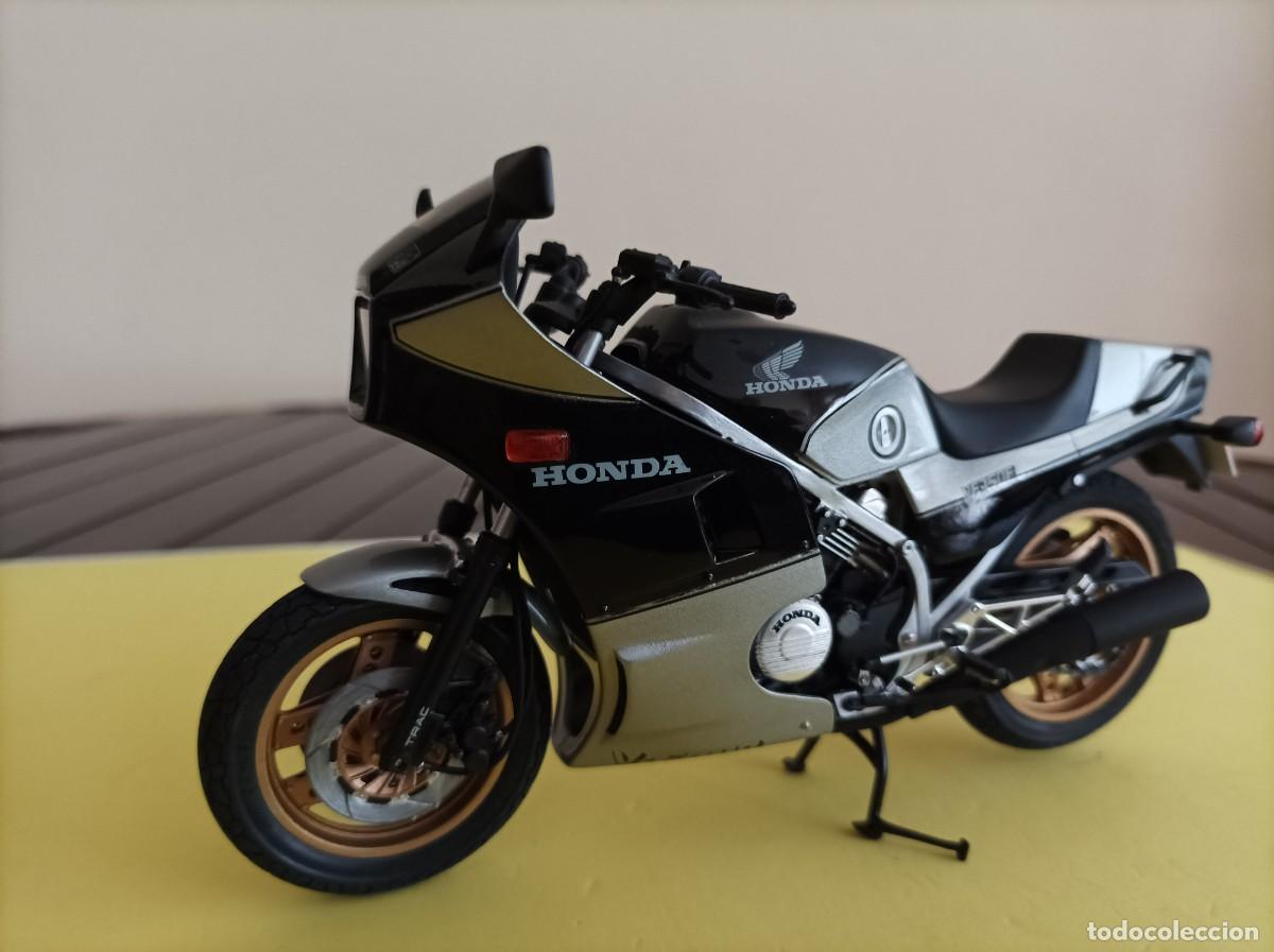 Maquetas: HONDA VF 750 carenada - Foto 1