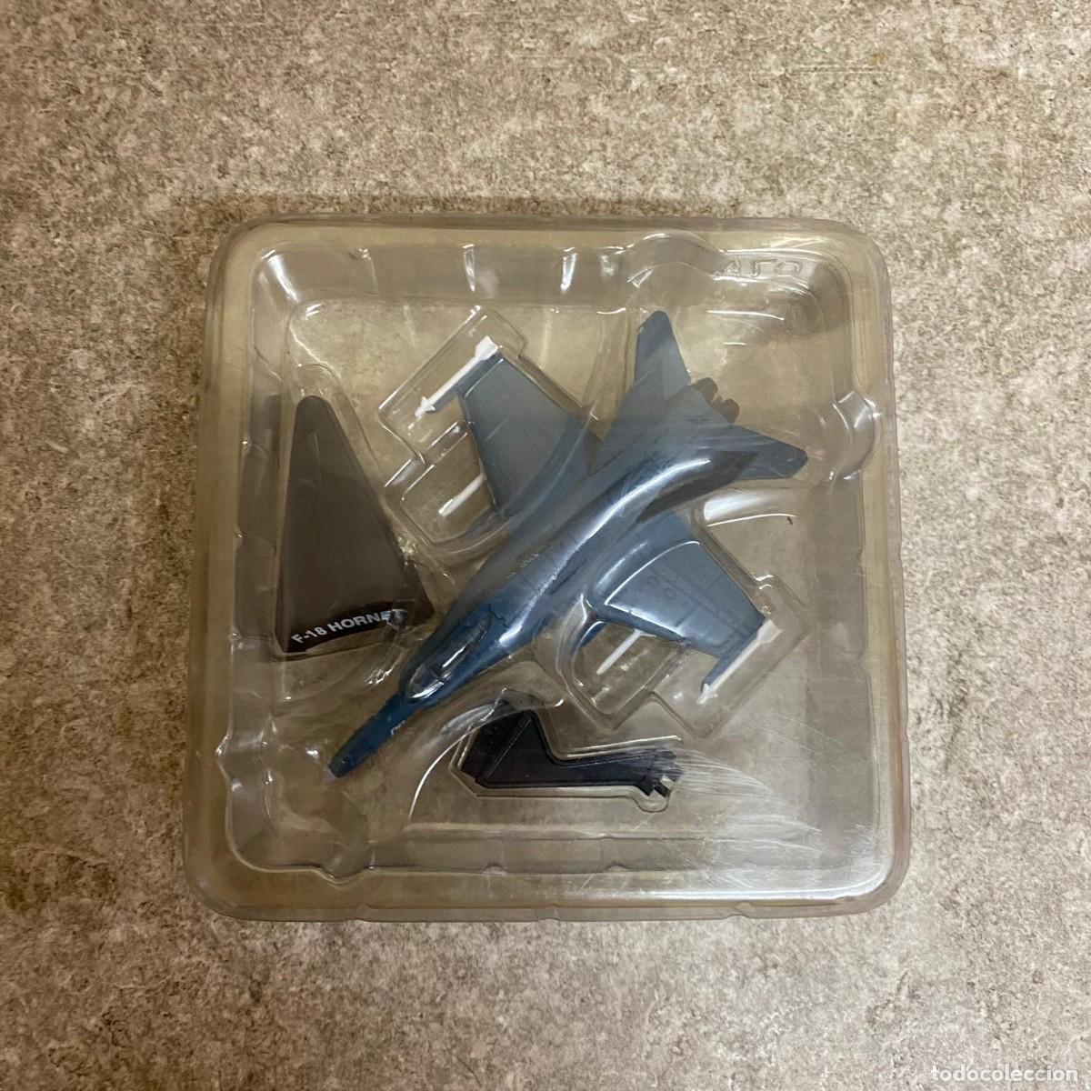 Maquetas: F-18 Hornet Aviones de combate 1:150 - Foto 1