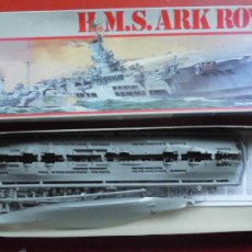 Maquetas: HMS ARK ROYAL. REVELL. ESCALA 1/720. NUEVO