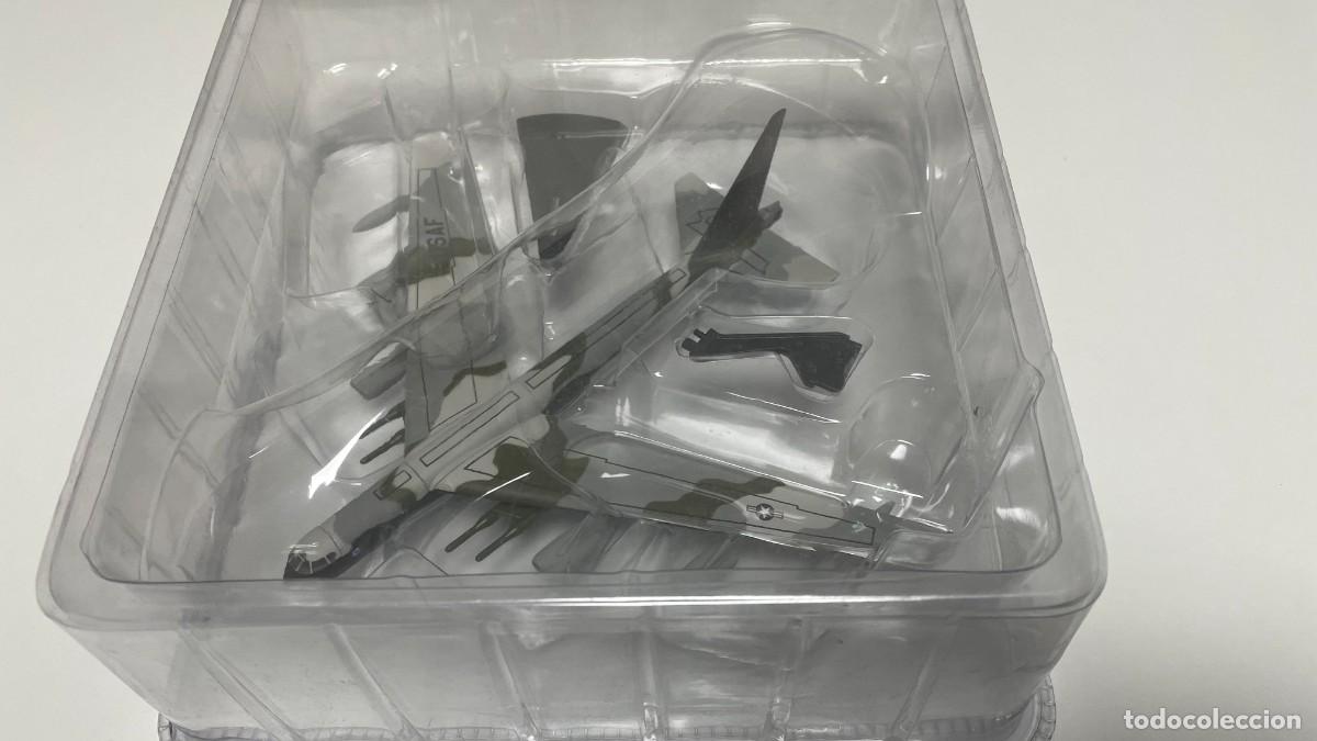 Maquetas: B-52 (1/300) (Sin desprecintar) - Foto 2