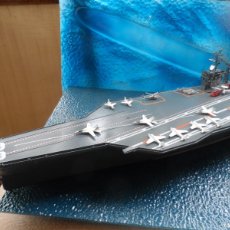 Maquetas: MAQUETA ACABADA PORTAAVIONES USS NIMITZ CV-68 ITALERI ESCALA 1/720