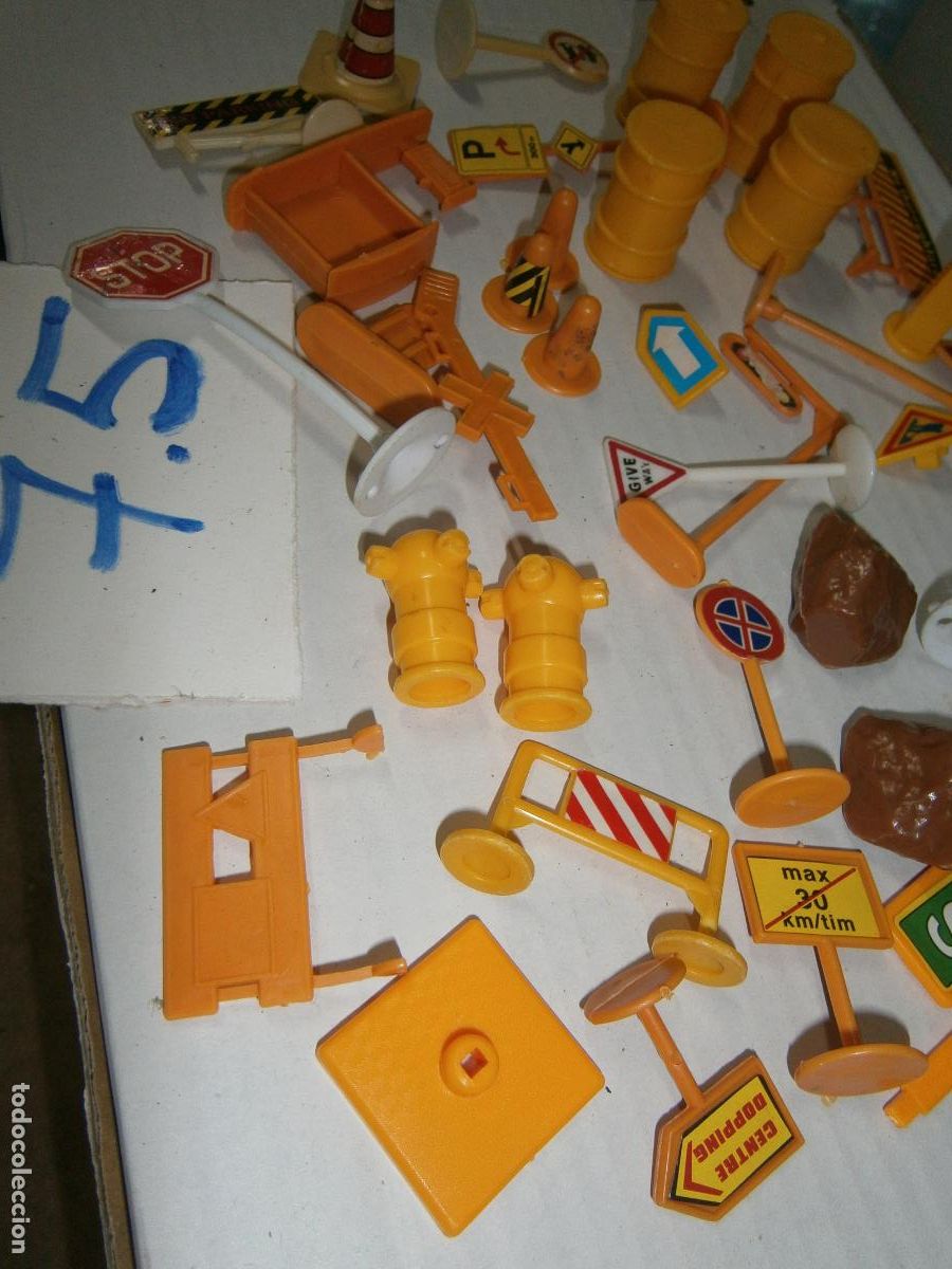 Maquetas: MATERIAL Y SE&Ntilde;ALIZACION PARA LA CONSTRUCCCION - Foto 3