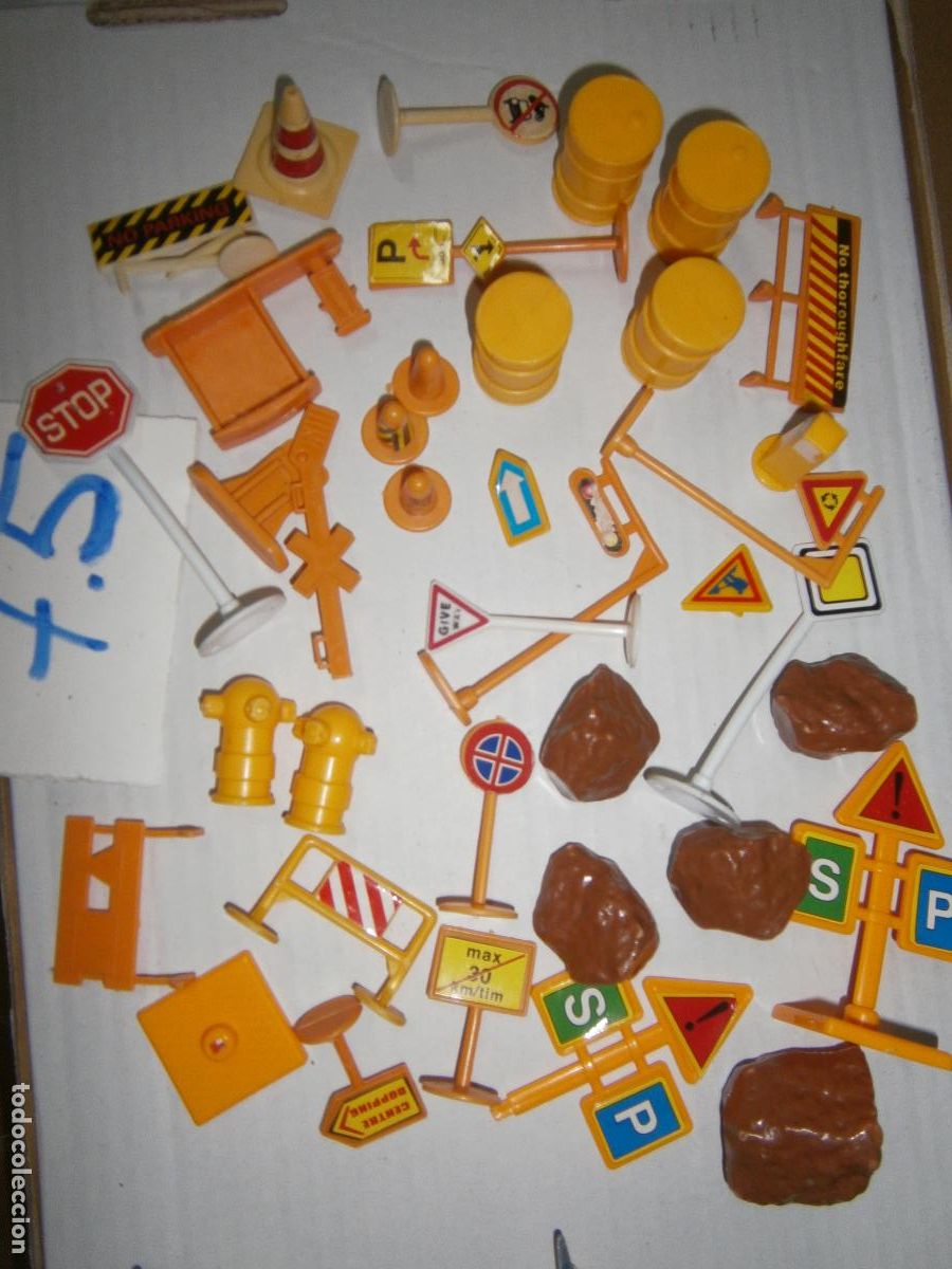 Maquetas: MATERIAL Y SE&Ntilde;ALIZACION PARA LA CONSTRUCCCION - Foto 1