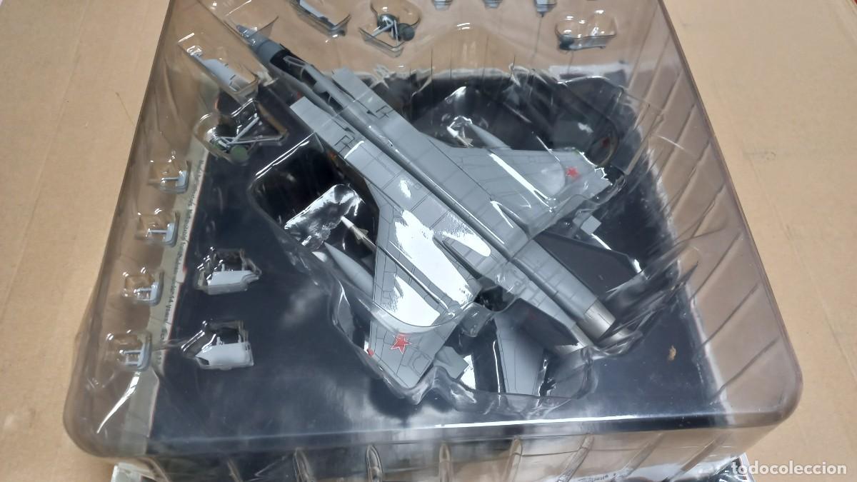 Maquetas: #18 Mig-31 Foxhound (URSS) (1/72) (en su blister) - Foto 3