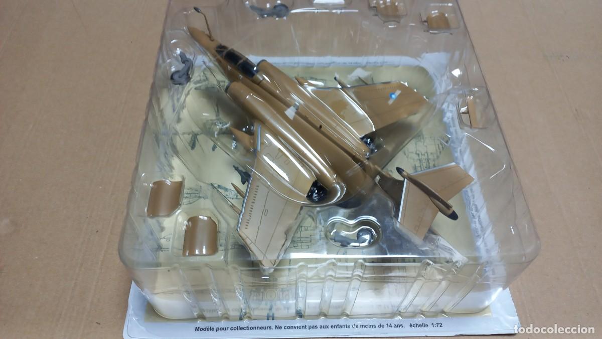 Maquetas: #39 Blackburn/Hawker Siddeley Buccaneer(1/72) (en su blister) - Foto 2