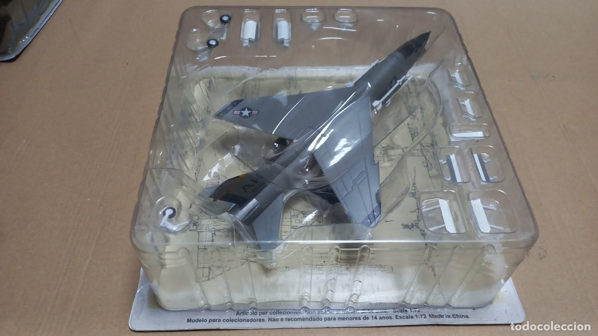 Maquetas: #40 F-8E Crusader (1/72) (en su blister) - Foto 3