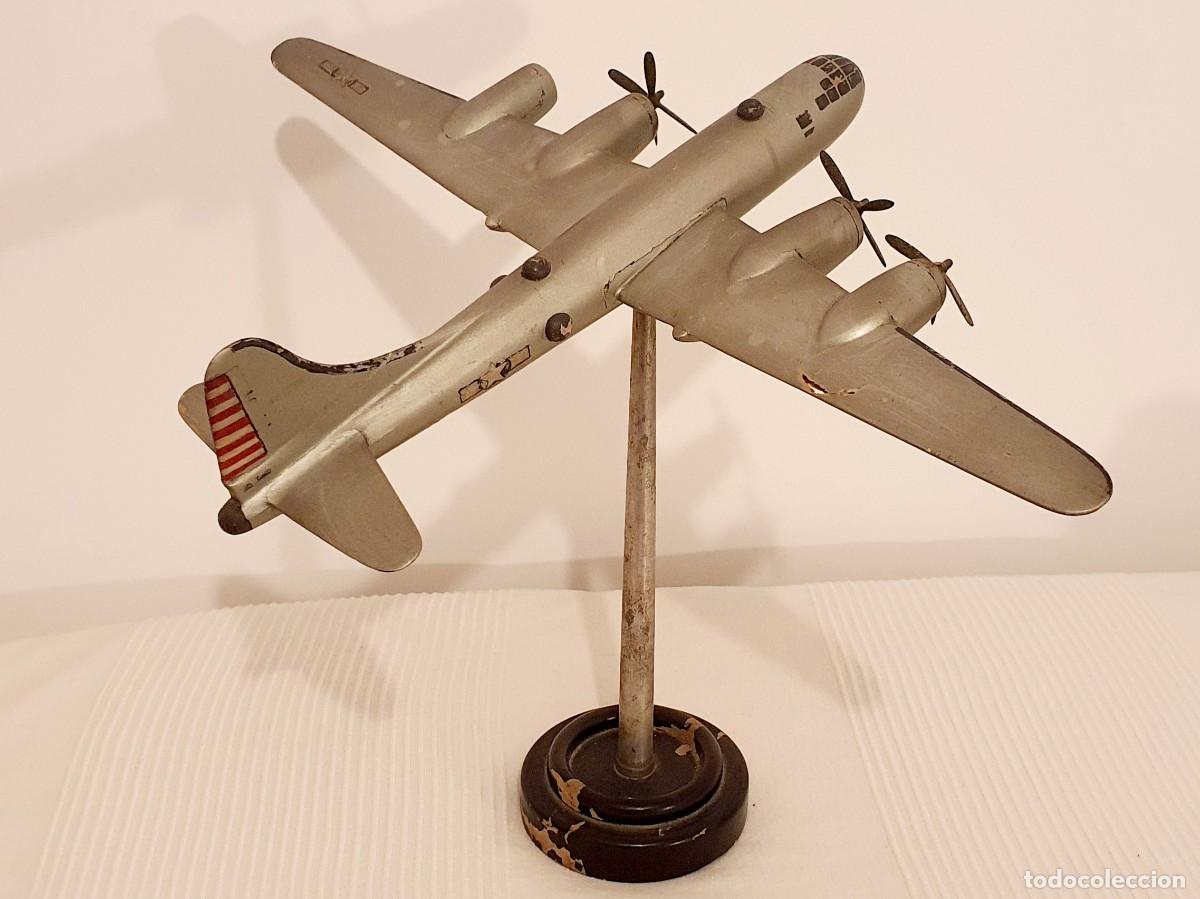 Maquetas: Modelo B29 de madera. A&ntilde;os 50. - Foto 1