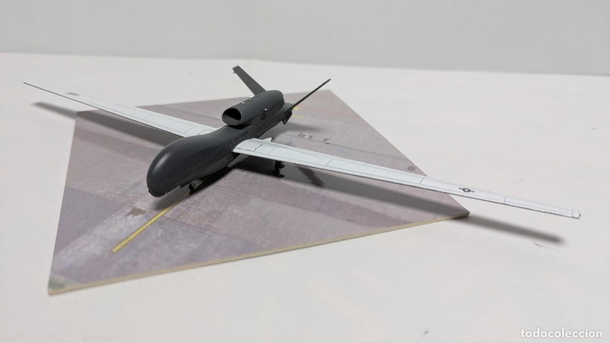 Maquetas: RQ-4B Global Hawk (1/200) - Foto 4