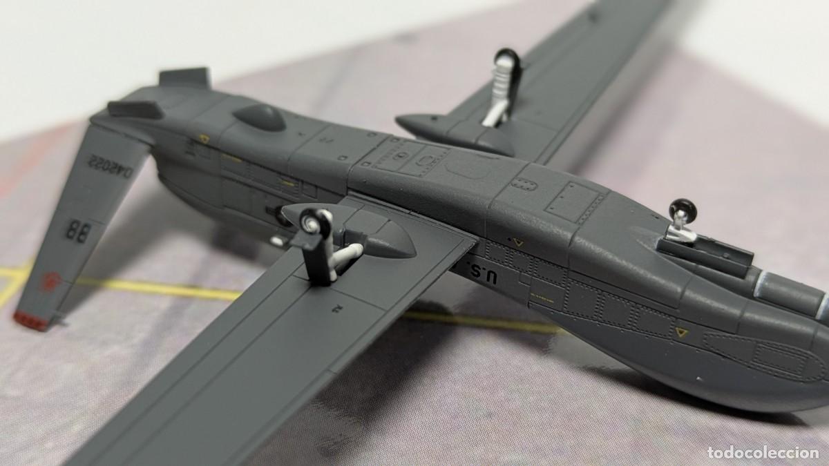 Maquetas: RQ-4B Global Hawk (1/200) - Foto 10