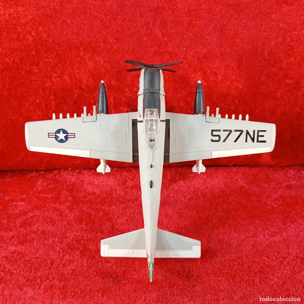 Maquetas: AVION MODELISMO - REF. A-1H SKYRAIDER - SCALE 1:110 - AVI&Oacute;N DE COMBATE - Foto 5