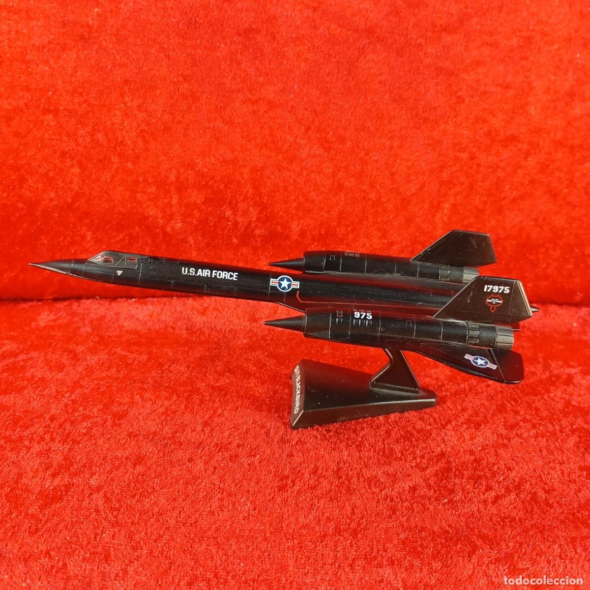 Maquetas: AVION MODELISMO - REF. SR-71 BLACKBIRD - SCALE 1:200 - AVI&Oacute;N DE COMBATE - Foto 3