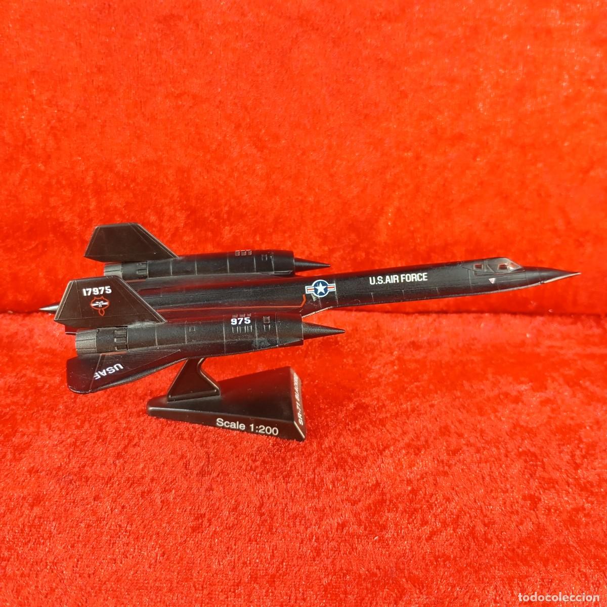 Maquetas: AVION MODELISMO - REF. SR-71 BLACKBIRD - SCALE 1:200 - AVI&Oacute;N DE COMBATE - Foto 4