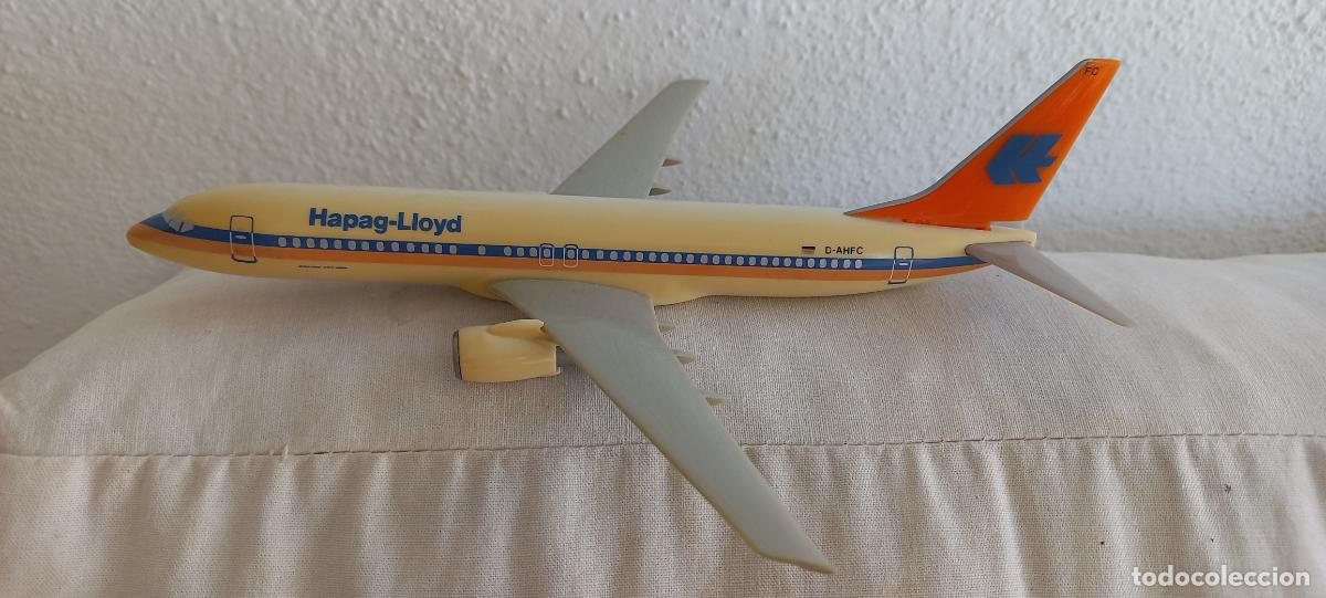 Maquetas: Avi&oacute;n Hapag-Lloyd Boeing 737-800 1:500 - Foto 6