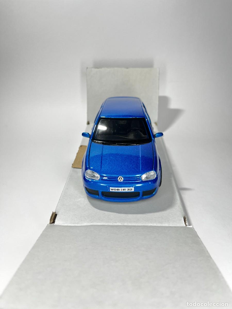 Maquetas: Volkswagen Golf R32 1/24 Maisto - Foto 3