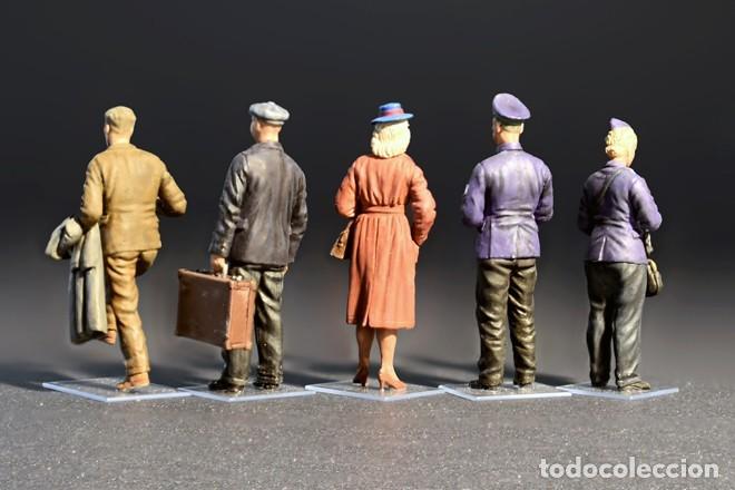Maquetas: MINIART - Tram Crew w/passengers 1/35 38007 - Foto 3