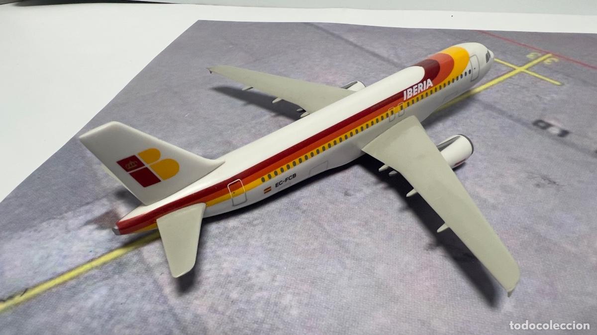 Maquetas: Airbus A-320 Iberia (1/200) - Foto 1
