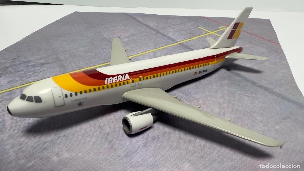 Maquetas: Airbus A-320 Iberia (1/200) - Foto 2