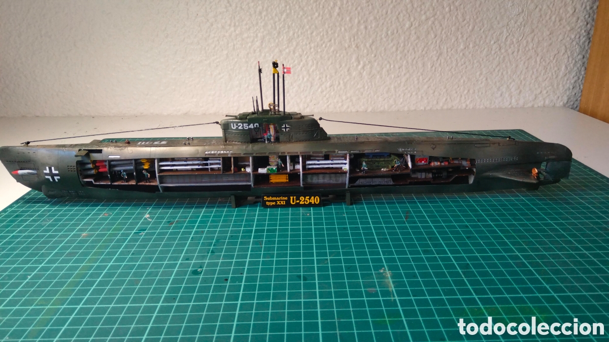 Maquetas: Submarino exterior alem&aacute;n U-2540 - Foto 1