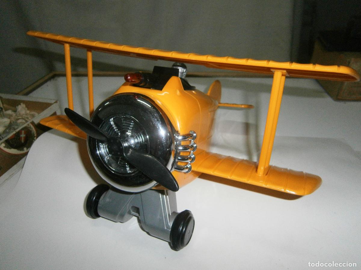 Maquetas: ANTIGUO AVION BIPLANO A PILAS - Foto 4
