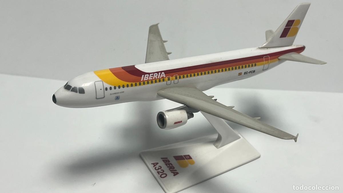 Maquetas: Airbus A320 - Iberia (1/200) - Foto 1