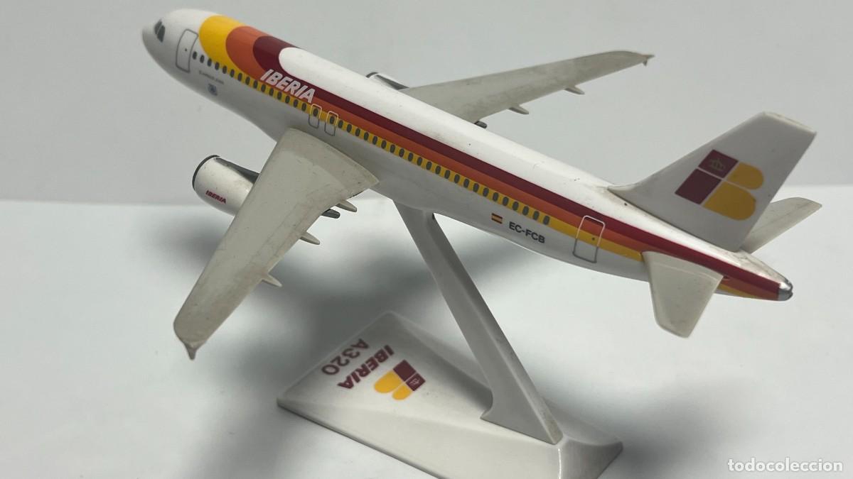Maquetas: Airbus A320 - Iberia (1/200) - Foto 2
