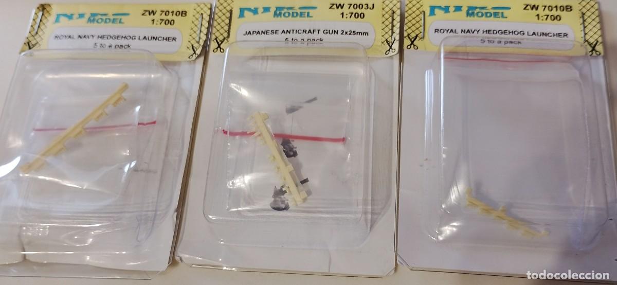 Maquetas: NIKO MODEL (1/700) - JAPANESE ANTICRAFT GUN 2x25mm, ROYAL NAVY HEDGEHOG LAUNCHER