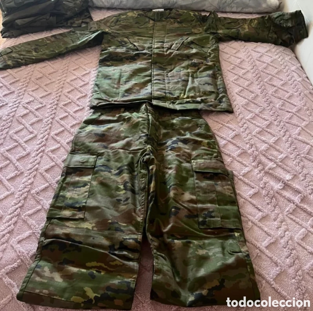 Maquetas: Lote de ropa militar talla L
