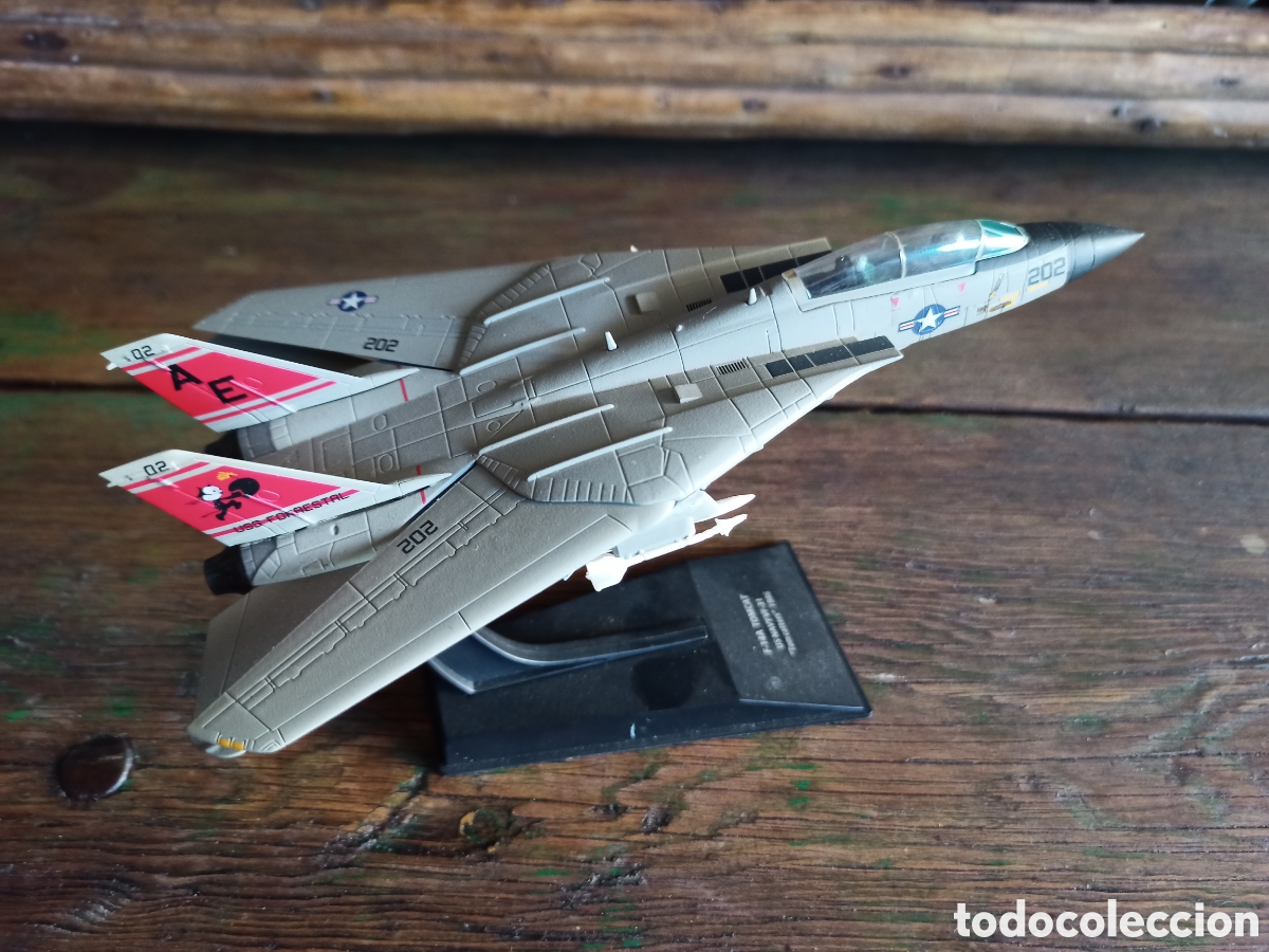 Maquetas: Avi&oacute;n de combate, Salvat