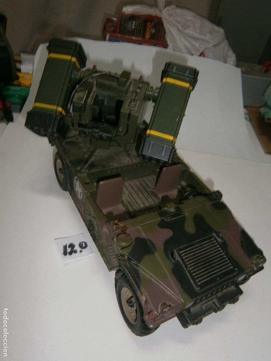Maquetas: JEEP LANZA MISILES DE COMBATE DE GRAN TAMA&Ntilde;O - Foto 1